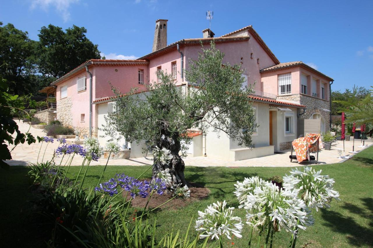 Villa Jalna Chambre, Suites Et Appartement Roquefort Les Pins Dış mekan fotoğraf