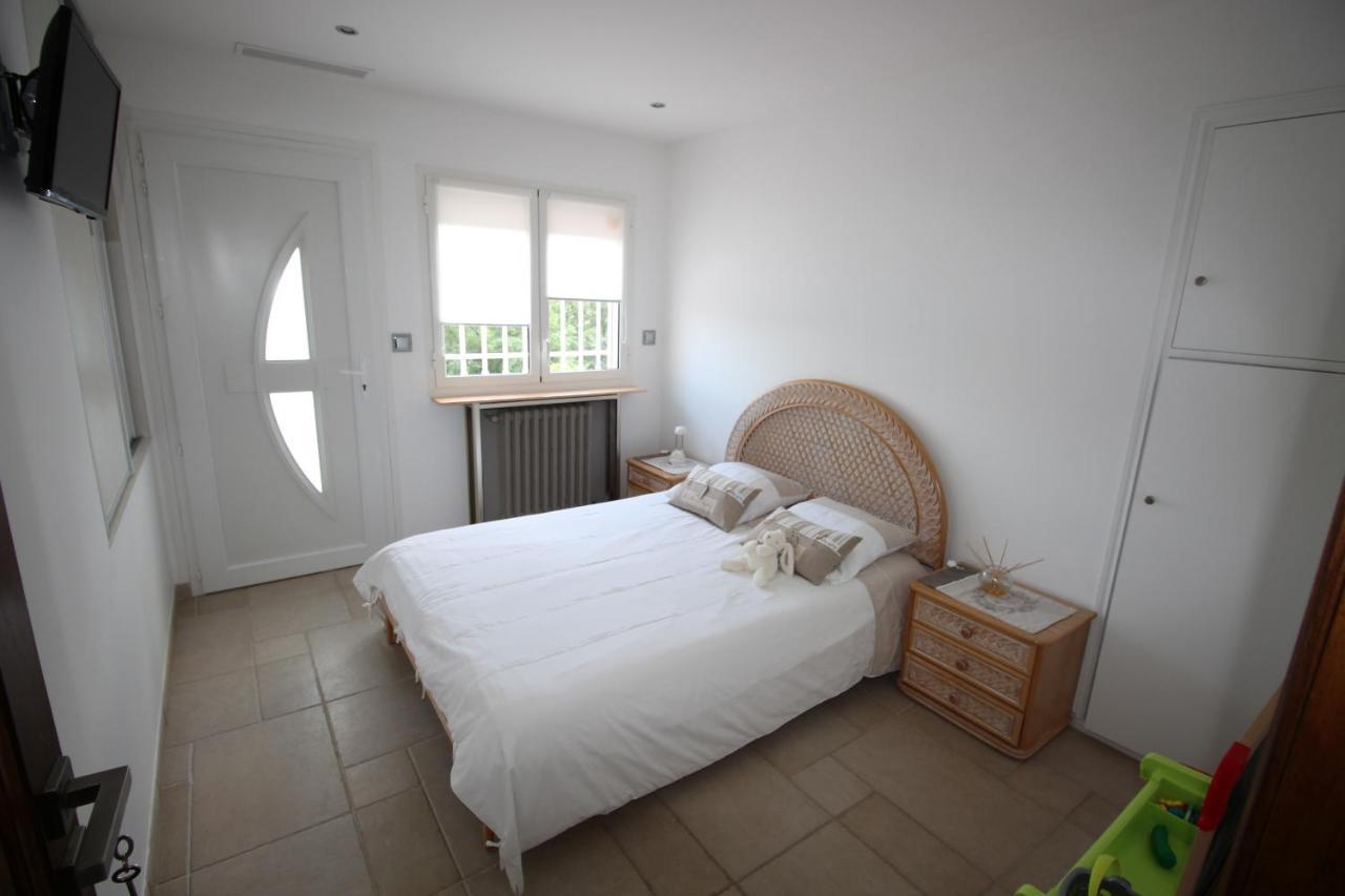Villa Jalna Chambre, Suites Et Appartement Roquefort Les Pins Dış mekan fotoğraf